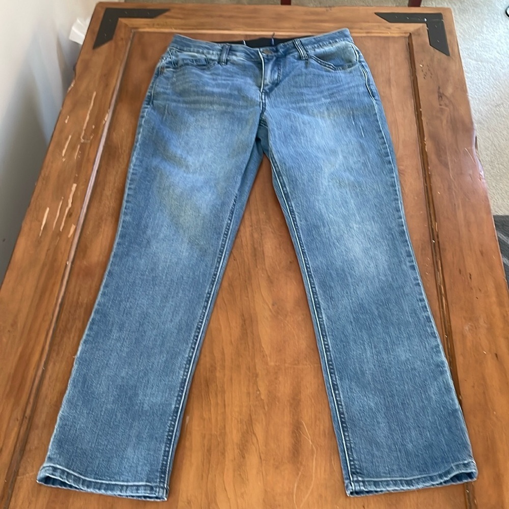 DEMOCRACY AbSolution Distressed Jeans Size 4